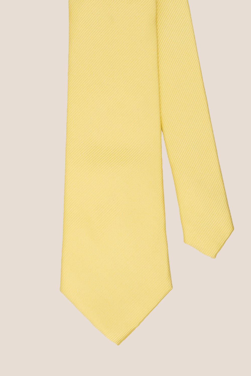 Yellow ribbed tie Oswin Hyde