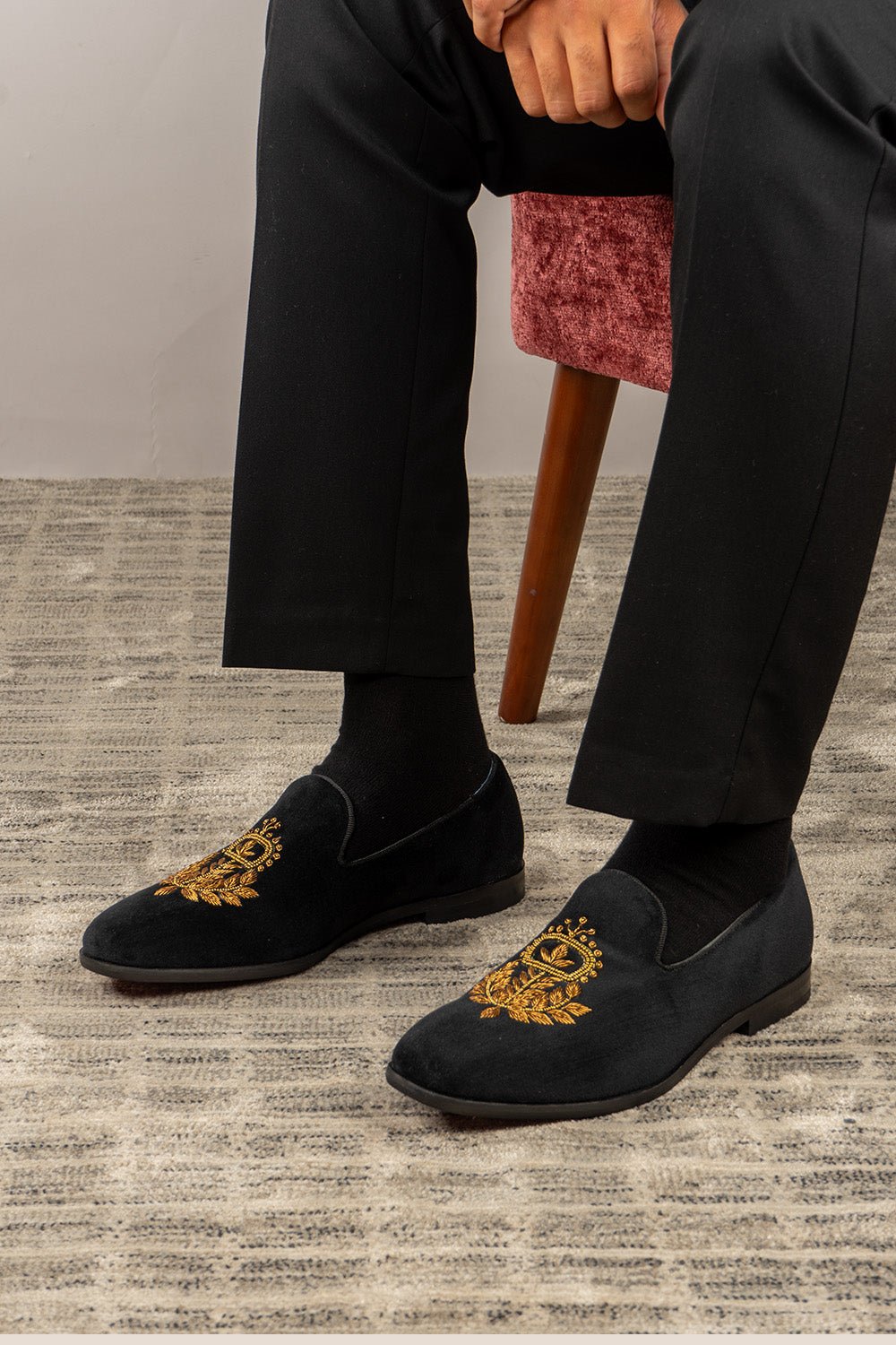 Archer Black Velvet Embroidered Slipper | Oswin Hyde