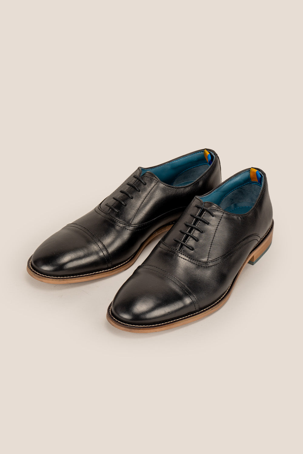 Oswin Hyde Black Leather Toecap Oxford shoe