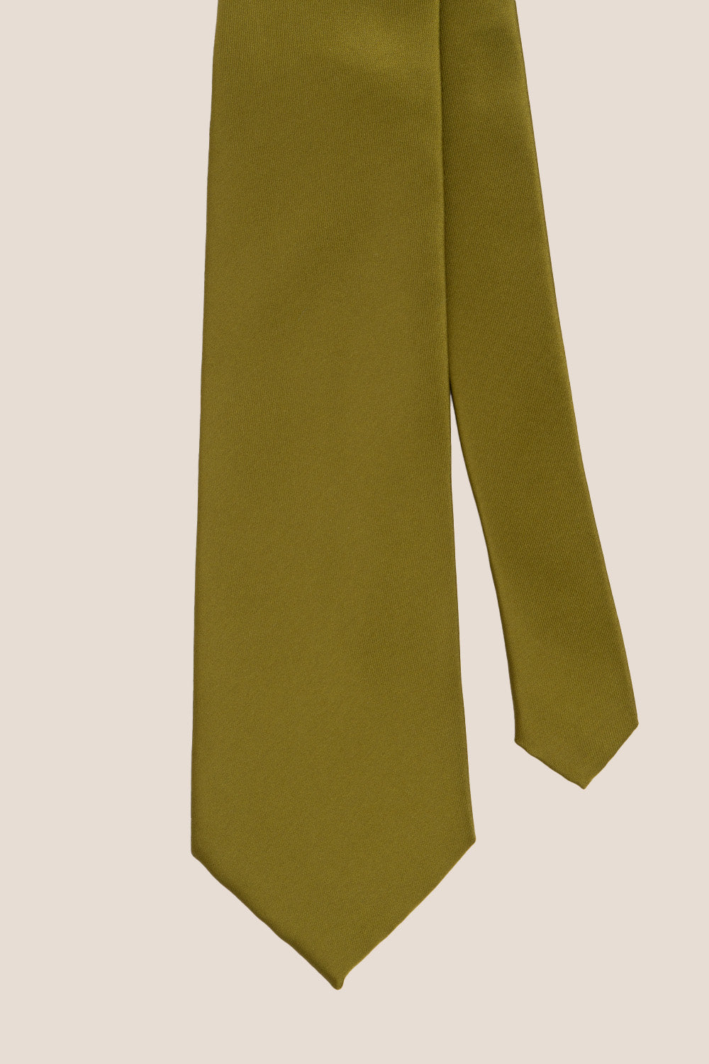 SLEEK OLIVE TIE FROM OSWIN HYDE